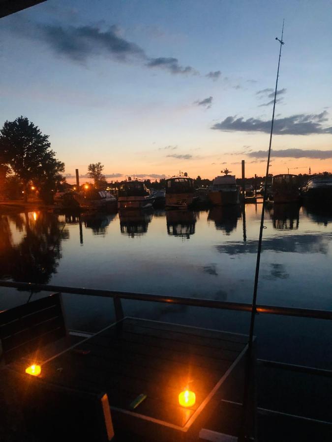 Hausboot Leukermeer Well 威尔 外观 照片
